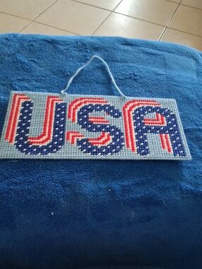 Patriotic USA Wall Hanging - Red, White & Blue